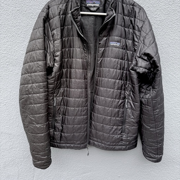 Patagonia Men's Nano Puff Jacket, Size Large - Picture 2 of 8